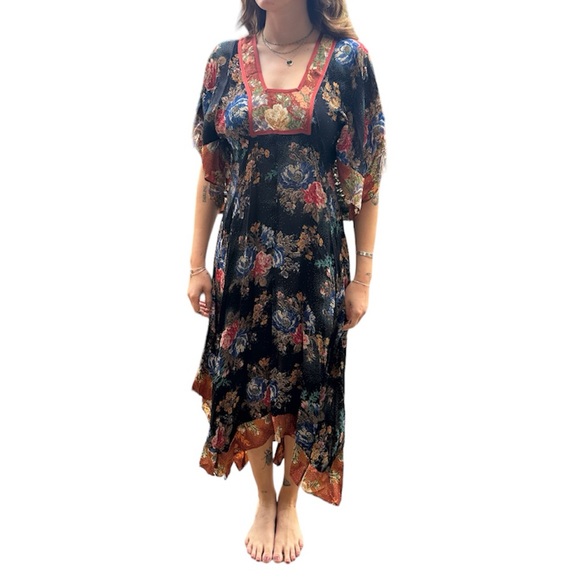 Vintage 1970s FLORAL HANDKERCHIEF HEM
DRESS- XS/S - Picture 1 of 3
